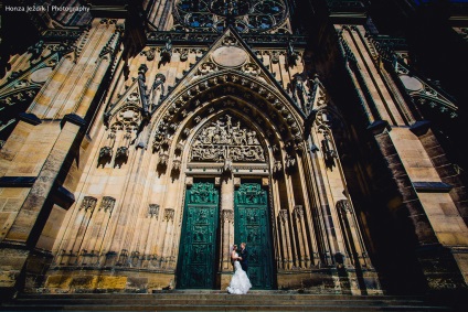Nunta in Castelul Praga, locuri pentru nunti in Praga, agentie de nunti, nunta in Cehia,