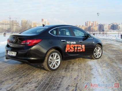 Tesztmeghajtók és vélemények opel astra (Opel Astra)