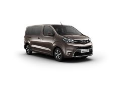 Toyota a dezvoltat un nou minivan cu francezii de la peugeot