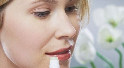 Az ajkak sarkai - az otthoni okok és az otthoni kezelés