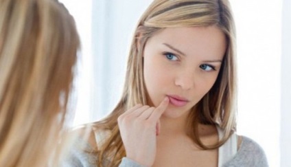 Az ajkak sarkai - az otthoni okok és az otthoni kezelés