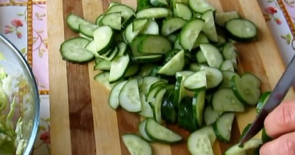 Finom saláta friss káposzta receptekkel fotóval