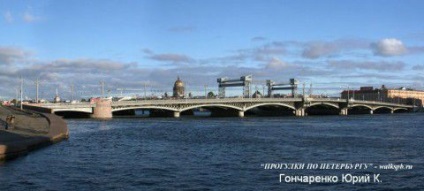 Podul Blagoveshchensky (locotenentul Schmidt) - istorie și fotografii, cum se obține