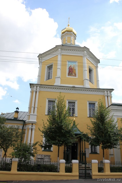 Biserica povestirii obișnuite și a fotografiei Profetului Ilie