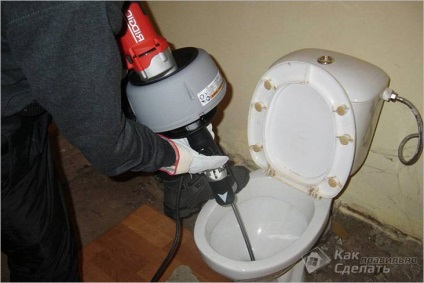 Ce trebuie să faceți dacă toaleta este înfundată și apa nu se scurge - curățați furtunul