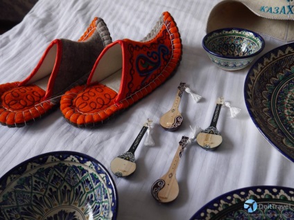 Mit kell hozni Kazahsztán kazah nemzeti ajándéktárgyak, ajándékok