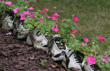 Vase de flori de la pantofi vechi