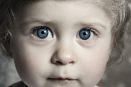 Ochiul copilului se mișcă - motive și ce să facă