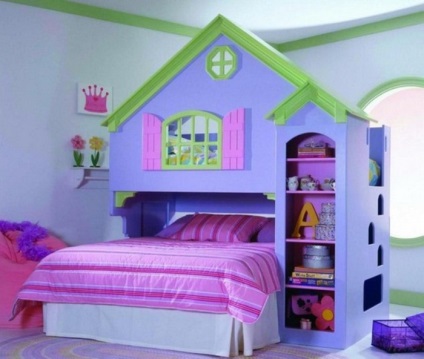 Baba ágy-tetőtér, így helytakarékos a gyermekszobában