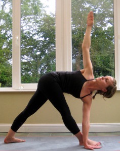 Detox din casă, sau 8 posturi de yoga pentru curățarea corpului, LUFC și terapia yoga