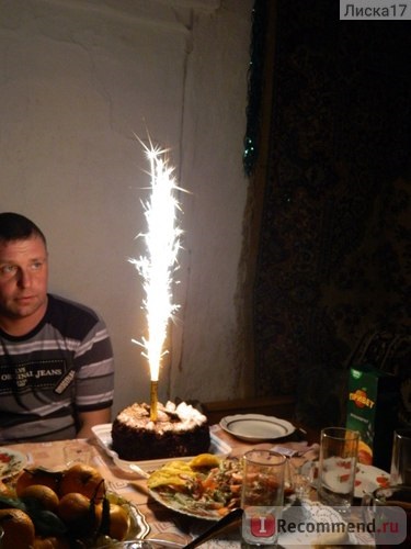 Fântâni artificiale de foc de artificii rusești - care a spus că starea de spirit festivă este stabilită de artificii și