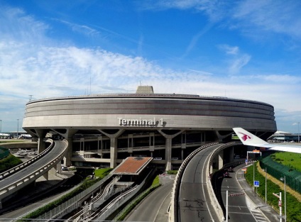 Cum să ajungeți de la aeroportul Charles de Gaulle la Paris și înapoi