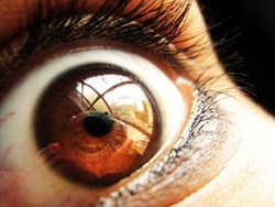 Cum să identificați un test de mișcare a ochilor cu schizofrenie