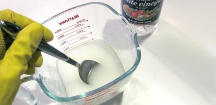 Hogyan lehet mosni egy serpenyőt, hogy tiszta egy teflon serpenyő a betét, távolítsa el a zsír nem tapad