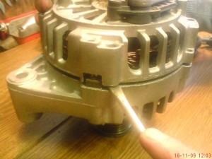 Cum să dezasamblați și să reparați generatorul valeo sg9b029 12v 90a la bmw 3