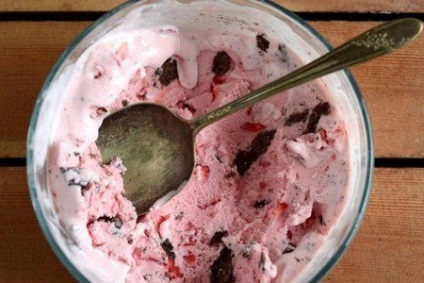 Hogyan készítsünk fagylalt otthon titkairól és receptjeiről