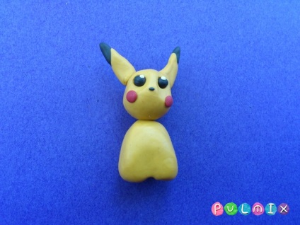 Hogyan készítsünk egy Pokemon pikachu-t plasztikból szakaszokban