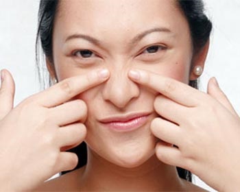 Cum să eliminați puncte negre pe vârful nasului pentru o piele perfectă