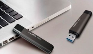 Cum să eliminați parola de pe unitatea flash USB