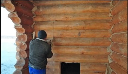 Cum se instalează o ușă metalică într-o instrucțiune de instalare video a casei din lemn