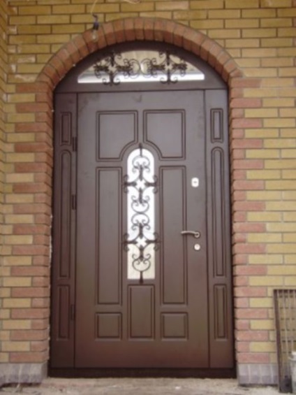 Cum se instalează o ușă metalică într-o instrucțiune de instalare video a casei din lemn