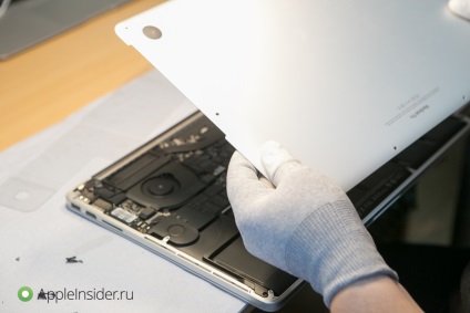 Cum să înlocuiți bateria într-o macbook pro retină