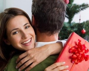 Hogyan készíts egy embert arra, hogy ajándékokat mutasson be a férje újjászületésére