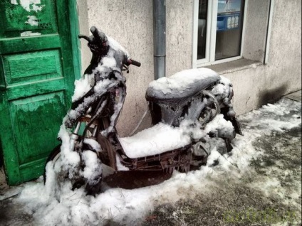 Cum să obțineți un moped după iarna