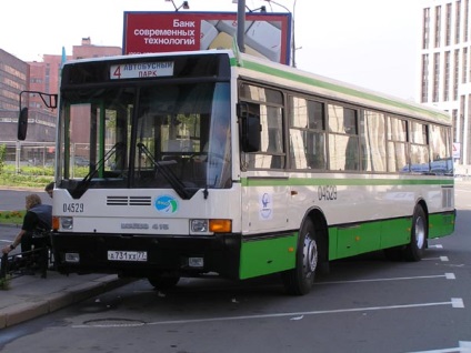 Winged ikarus autobuz