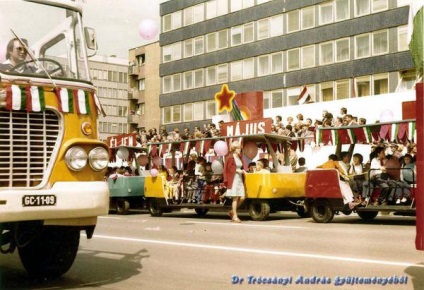 Winged ikarus autobuz