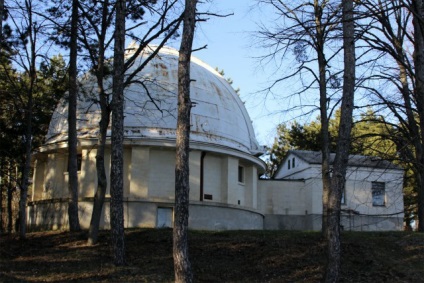 Observatorul astrofizic de la Crimea preda stelele sub lună