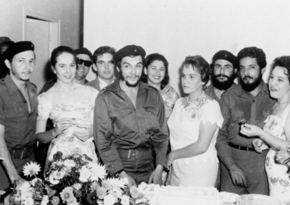 Victoriile de dragoste ale lui Che Guevara ca un mare comandant au cucerit femei