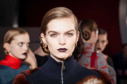 Master-class cum să reproducă make-up-ul cu afișarea dior fall-winter 2016 (foto)