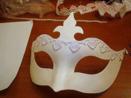 Master-clasă pe decorarea masca de carnaval