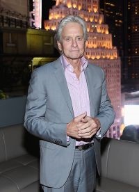 Michael Douglas a comentat vestea despre o recădere a cancerului