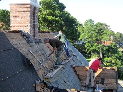 Caracteristicile de reparare a acoperișului casei de țară