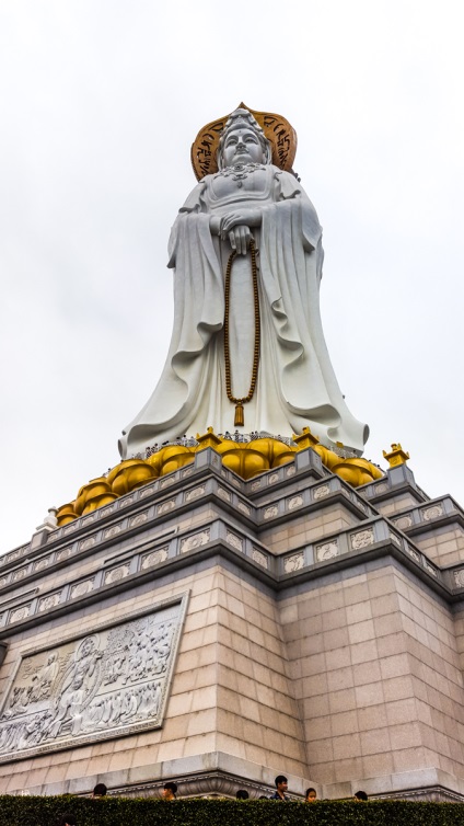 A sziget Hainan buddhizmus középpontjában nanshan - zhanna kurzeneva