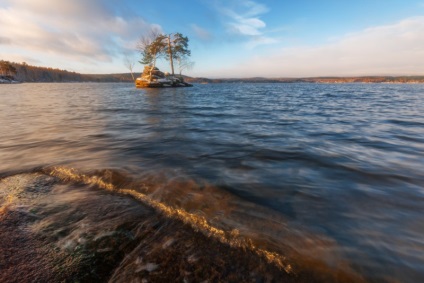 Restul pe Lacul Tavatui Regiunea Sverdlovsk Atracții Ural