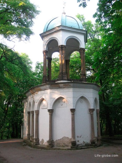 Dealul Petršinský din Praga - Funicularul Turnului cu vedere la Petrin