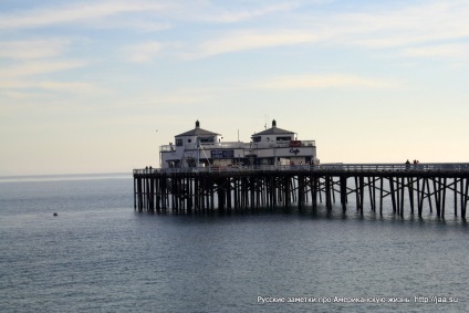 Plaja Malibu din California - notele rusești despre viața americană