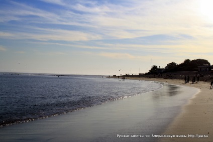 Plaja Malibu din California - notele rusești despre viața americană