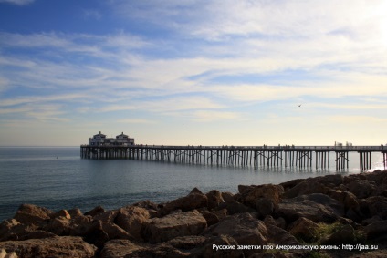 Plaja Malibu din California - notele rusești despre viața americană