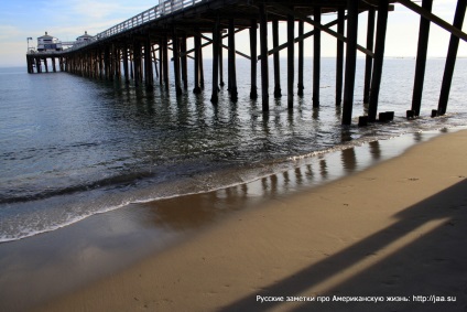 Plaja Malibu din California - notele rusești despre viața americană