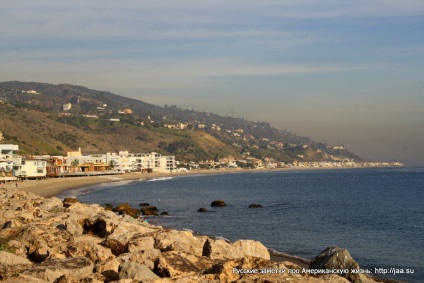 Plaja Malibu din California - notele rusești despre viața americană