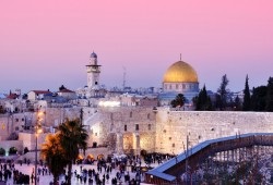 De ce se consideră că Ierusalimul este un altar al 3 religii