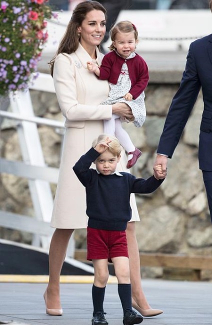 Printesa Charlotte garderoba fiica Kate Middleton - spectacol biz pe