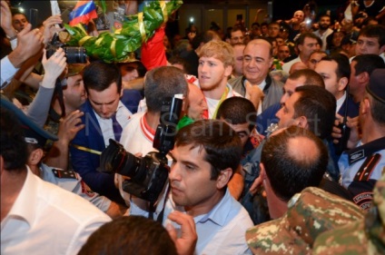 Câștigătorii la Olimpiada de la Erevan au fost întâlniți ca eroi (fotografie), sport - totul despre sport
