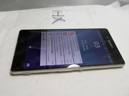 Procesul de schimbare a ecranului tactil la sony xperia z3 plus