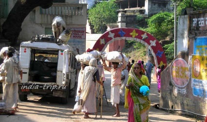 Râul narmada, parikrama în jurul acestuia, maheshvar și omkareshwar