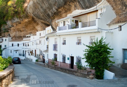 Setenil de las Bodegas - un oraș cu acoperișuri de la pietre